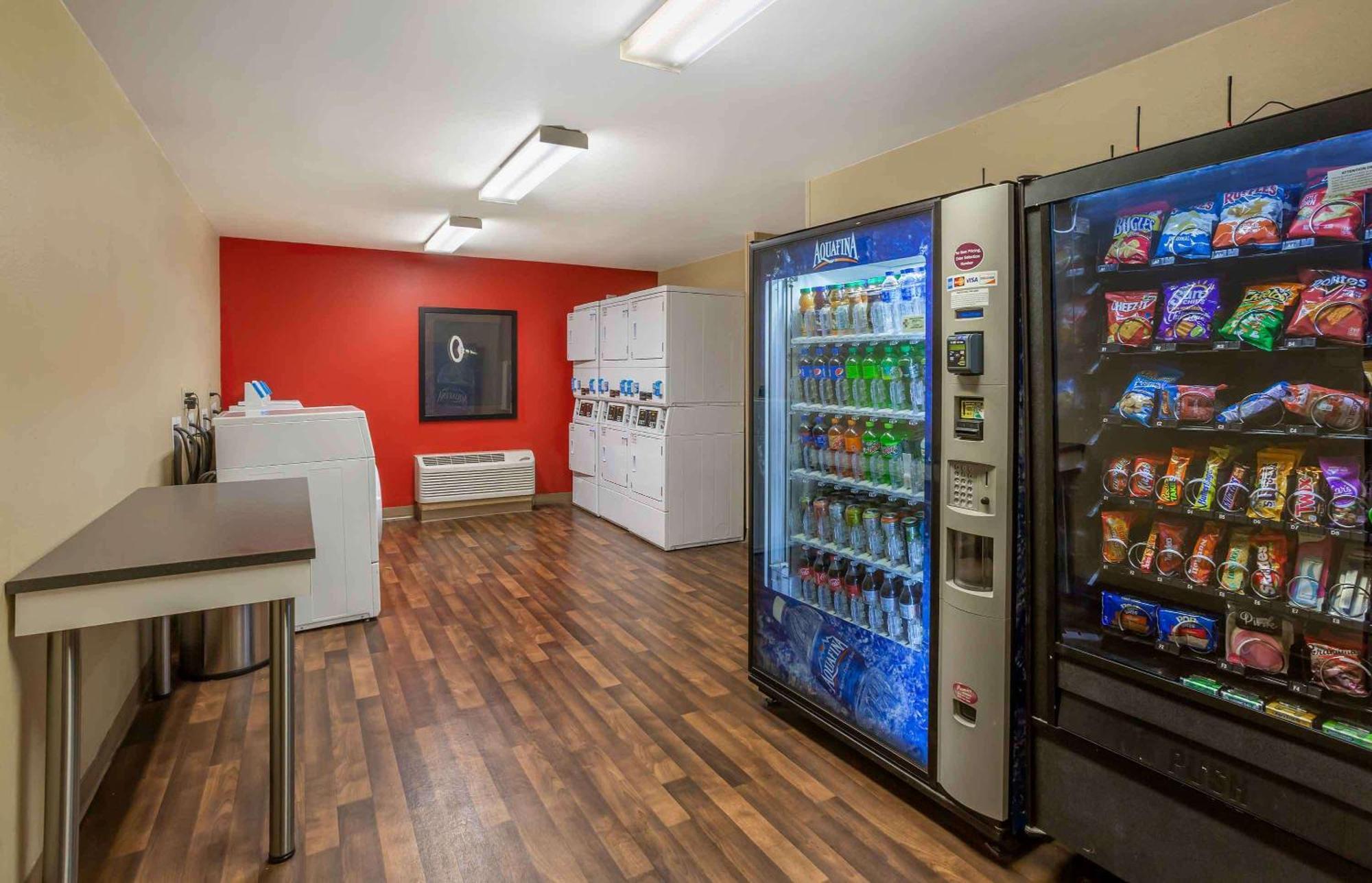 Extended Stay America Select Suites - Salt Lake City - Union Park Midvale Exterior photo